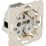 21137 Tomada Schuko com carregador USB Efapel