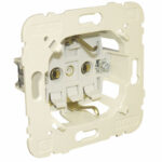 21130 Tomada Schuko com Ligação Rápida Efapel